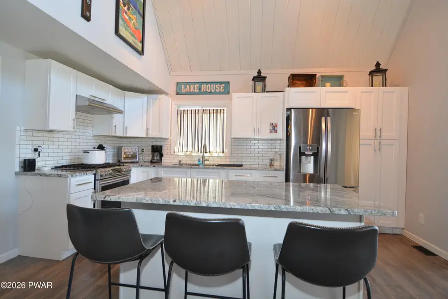 122 Ruffed Grouse Drive, Greentown, PA 18426 - #2