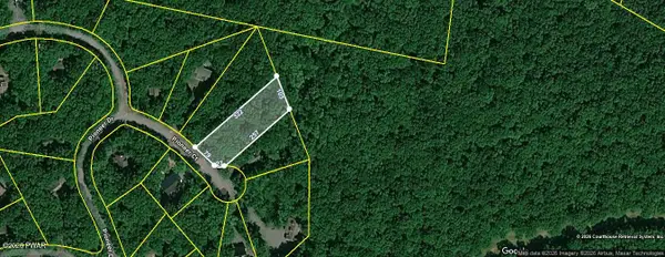 806 Pioneer Court, Lackawaxen, PA 18435