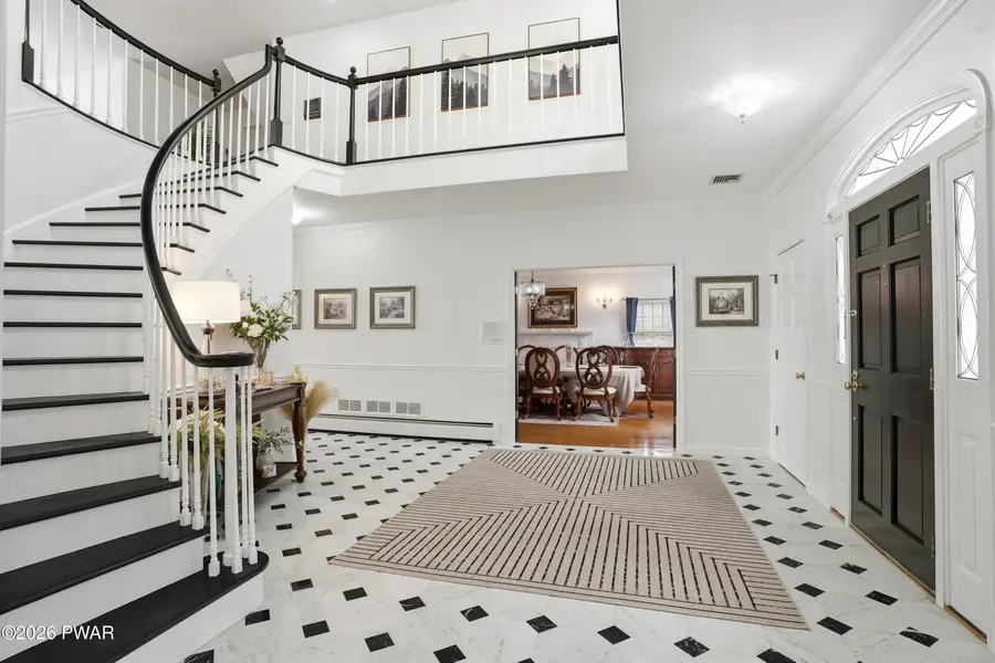 383 S Main Road, Mountain Top, PA 18707 - #2