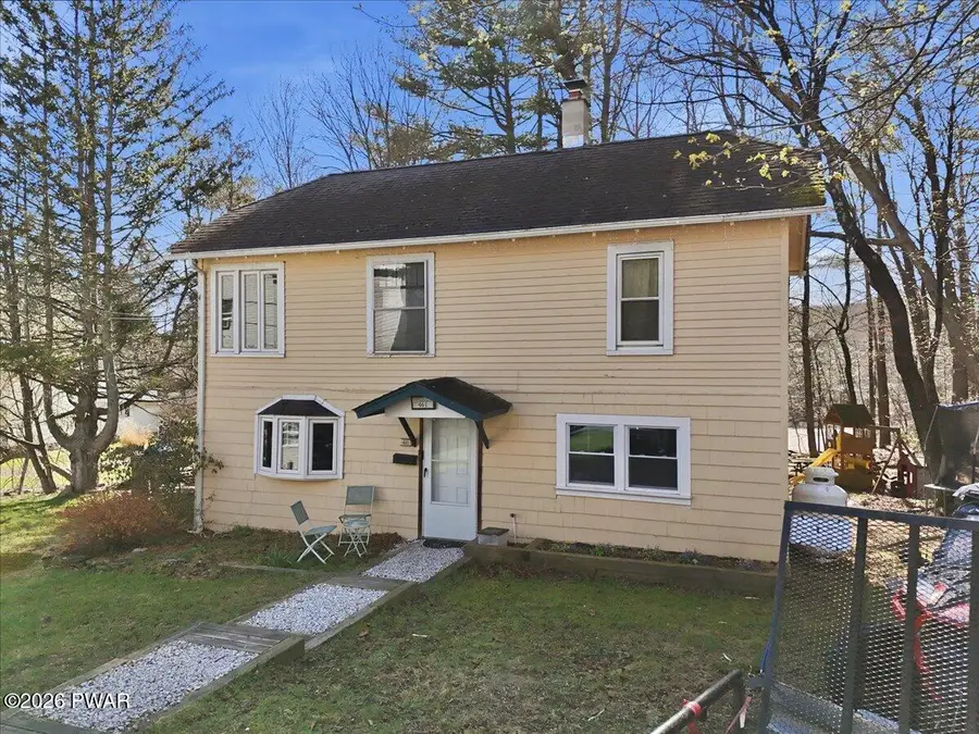 461 Woodland Avenue, Hawley, PA 18428 - #2