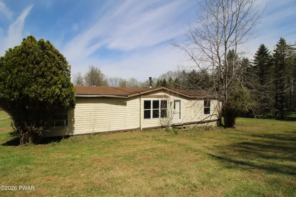 391 Butternut Road, Newfoundland, PA 18445