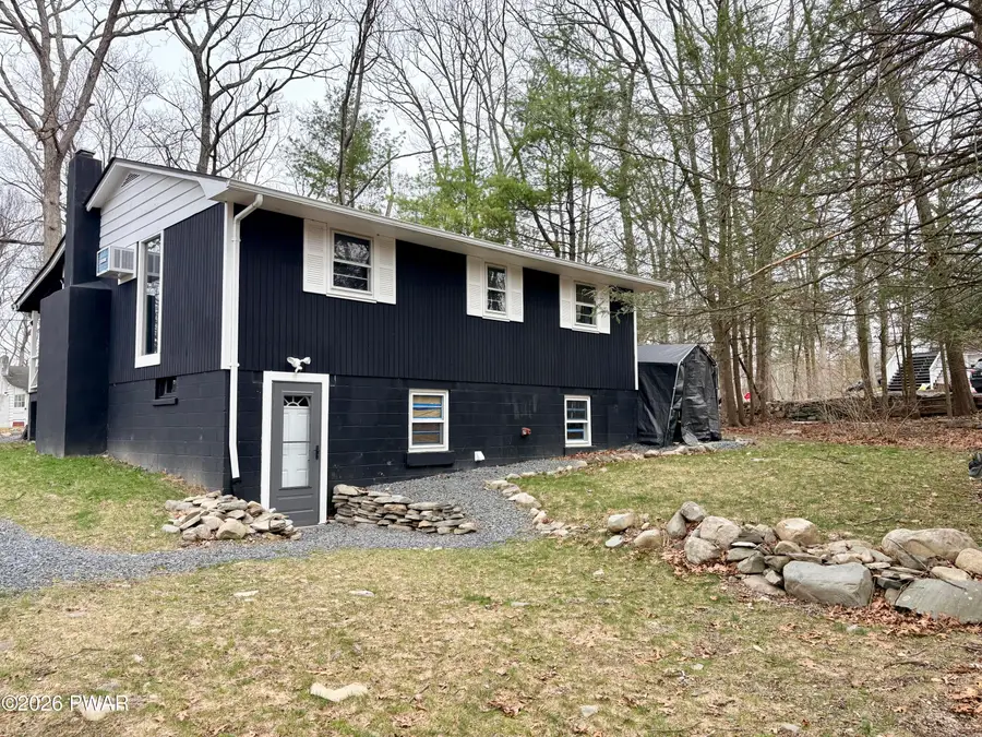 256 Wynding Way, Bushkill, PA 18324 - #2