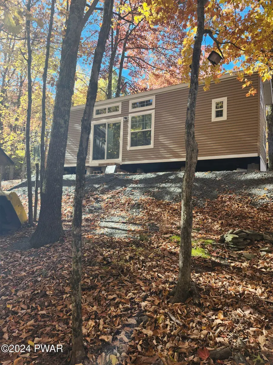 207 Shohola Parkway N, Shohola, PA 18458 - #3