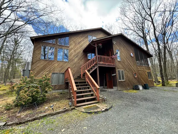 225 Basswood Drive, Hawley, PA 18428