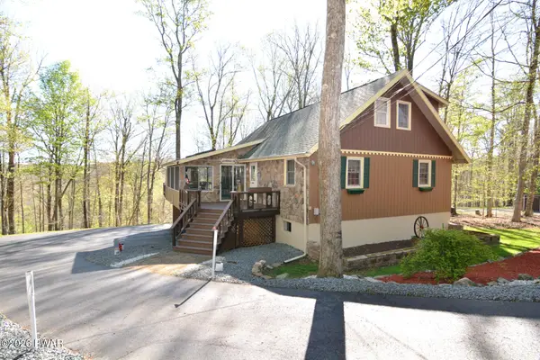 104 Ash Lane, Greentown, PA 18426