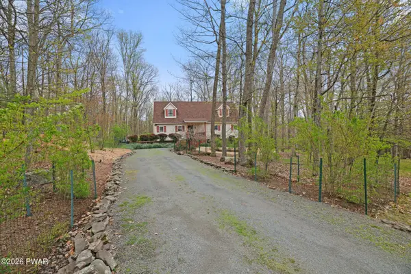 106 Elderberry Drive, Hawley, PA 18428