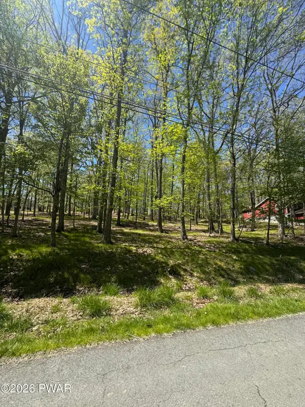 Lot # 89 Forest Ridge Drive, Hawley, PA 18428