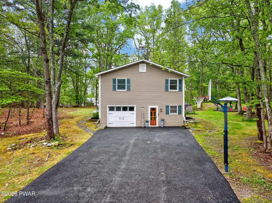 102 Wynding Way, Milford, PA 18337 - #3