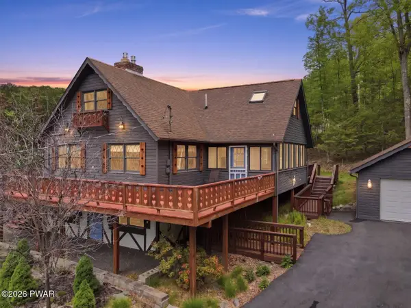 162 Indian Drive, Greentown, PA 18426