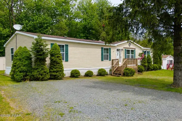139 Hollister Drive, Moscow, PA 18444