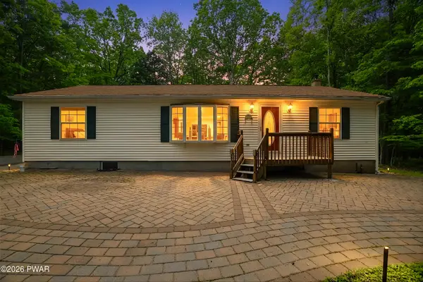 58 Aspen Ridge Ridge, Hawley, PA 18428