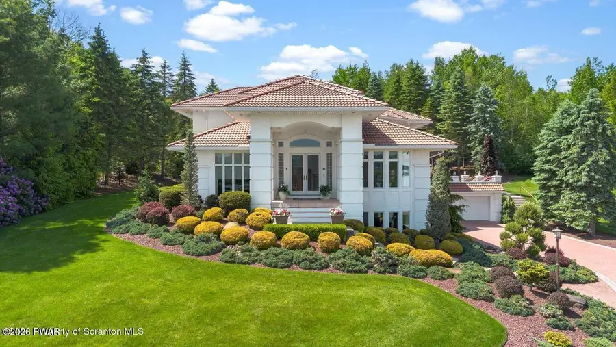 25 Blythe Drive, Peckville, PA 18452 - #3