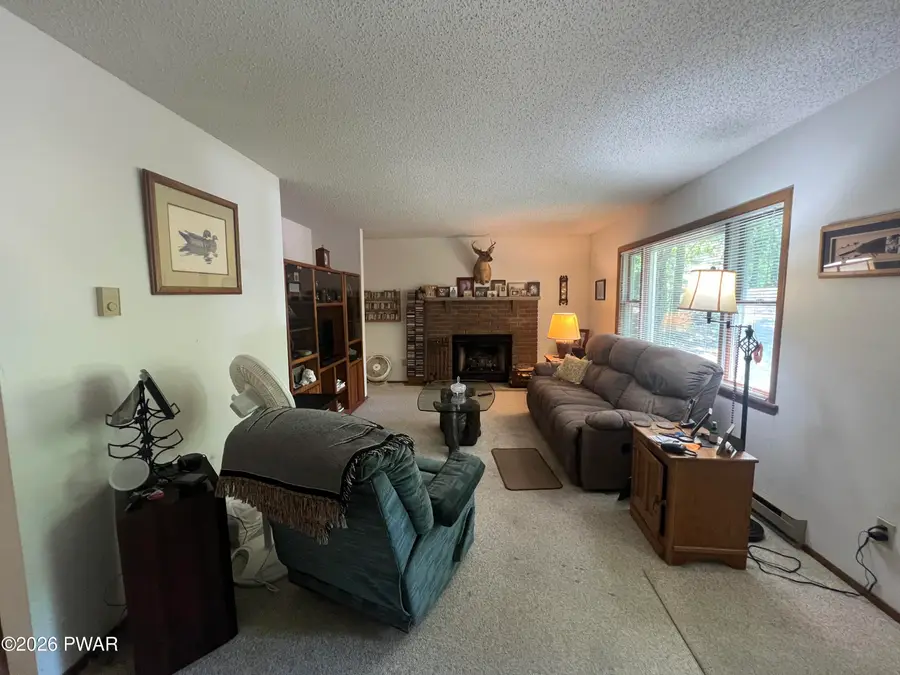 111 Rays Place, Dingmans Ferry, PA 18328 - #2