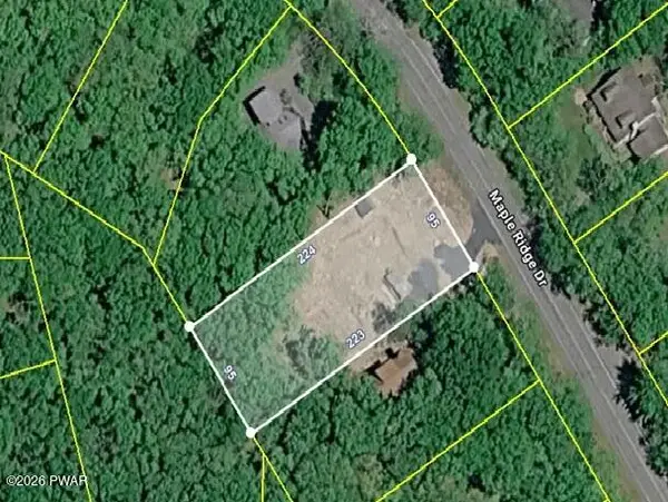 402 Maple Ridge Drive, Lords Valley, PA 18428
