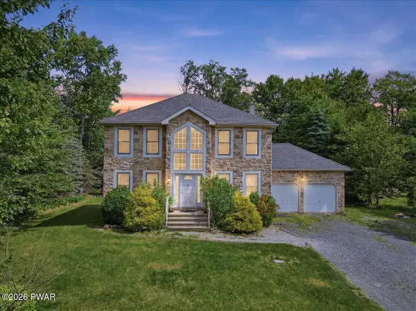 8 Bass Court, Gouldsboro, PA 18424