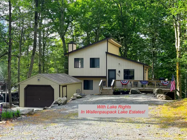 1110 Red Hawk Drive, Lake Ariel, PA 18436