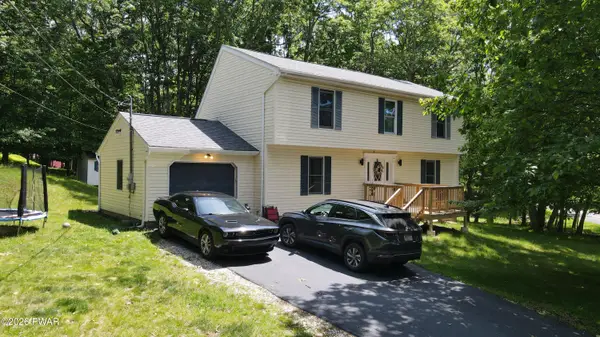 159 Segatti Circle, Bushkill, PA 18324