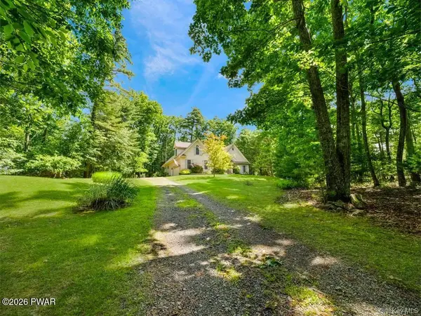 101 Azalea Court, Milford, PA 18337