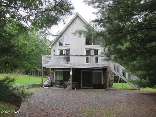 386 Wild Acres Drive, Dingmans Ferry, PA 18328