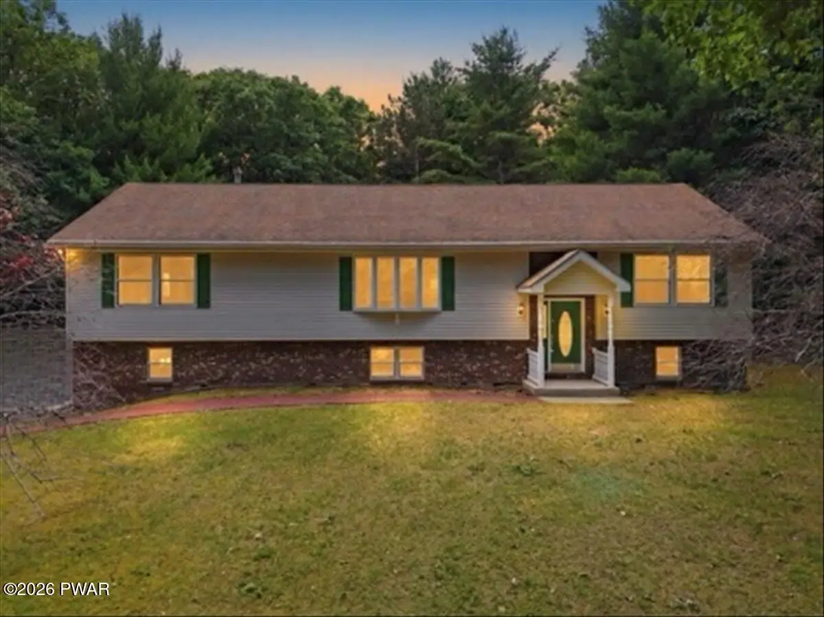 18 Holiday Drive, Hawley, PA 18428 - #1
