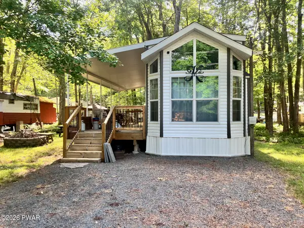 132 Acres Drive, Dingmans Ferry, PA 18328