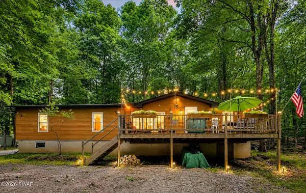 110 E Shore Drive, Hawley, PA 18428