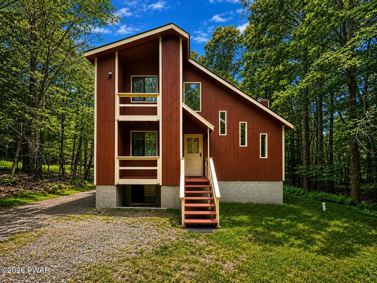 1042 Maplewood Drive, Newfoundland, PA 18445 - #1