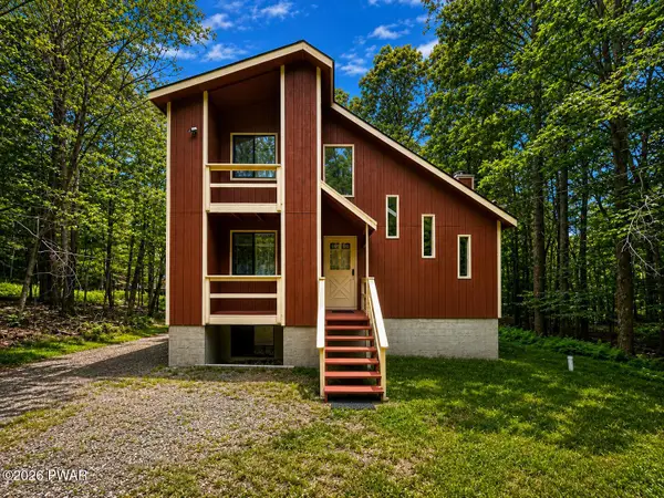 1042 Maplewood Drive, Newfoundland, PA 18445