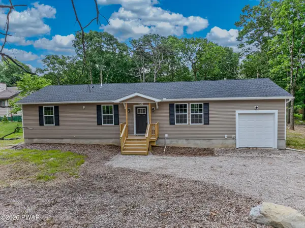 515 Hummingbird Court, Bushkill, PA 18324