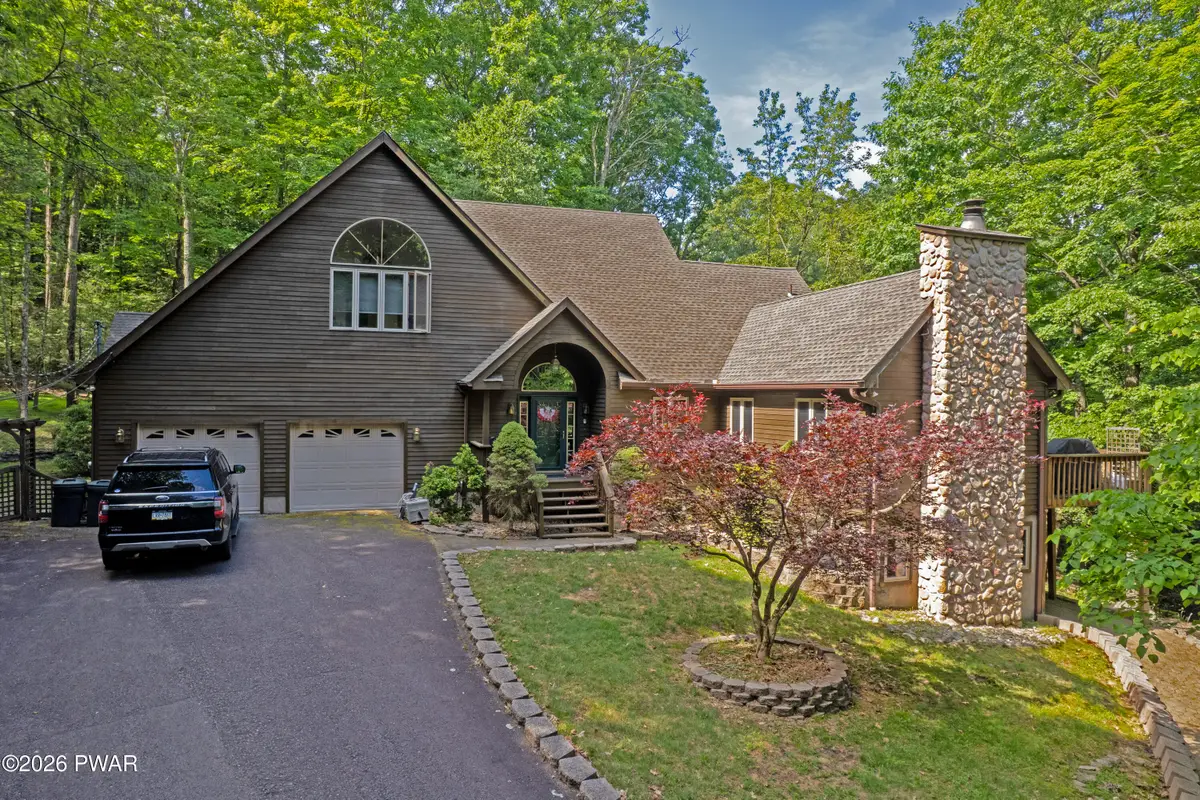 147 N Evergreen Drive, Greentown, PA 18426 - #1