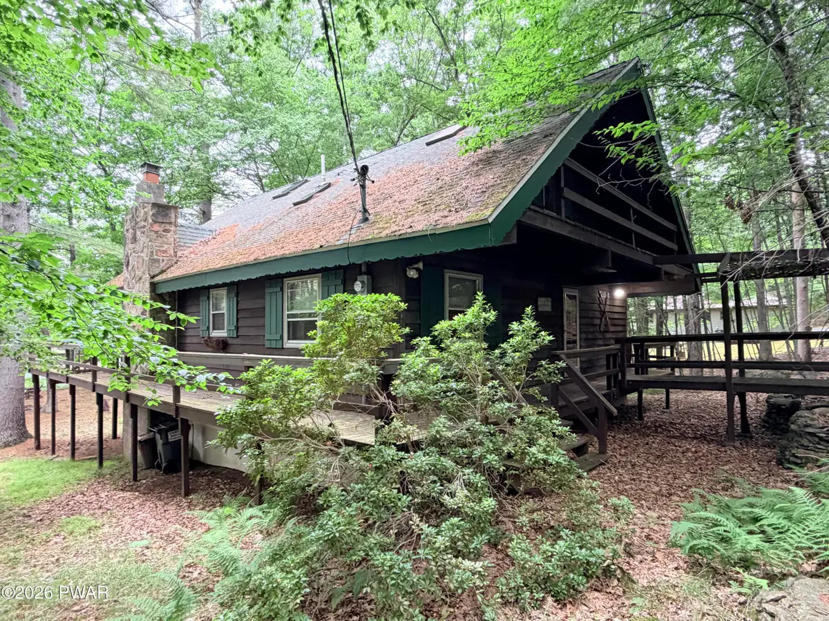 207 Water View Drive, Hawley, PA 18428 - #1