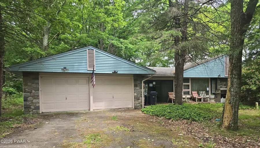 405 Park Avenue, Mount Pocono, PA 18344 - #2