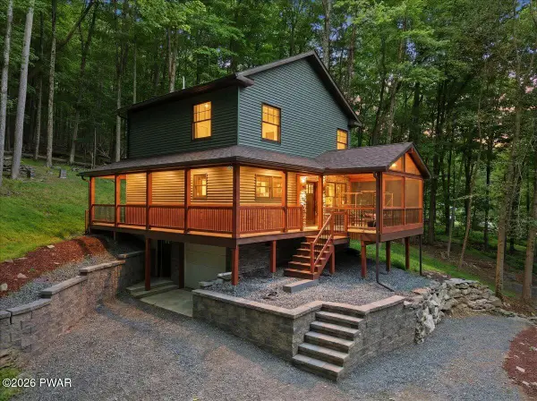 159 Lennon Road, Greentown, PA 18426