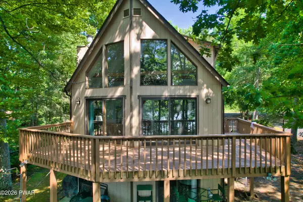125 Wild Acres Drive, Dingmans Ferry, PA 18328