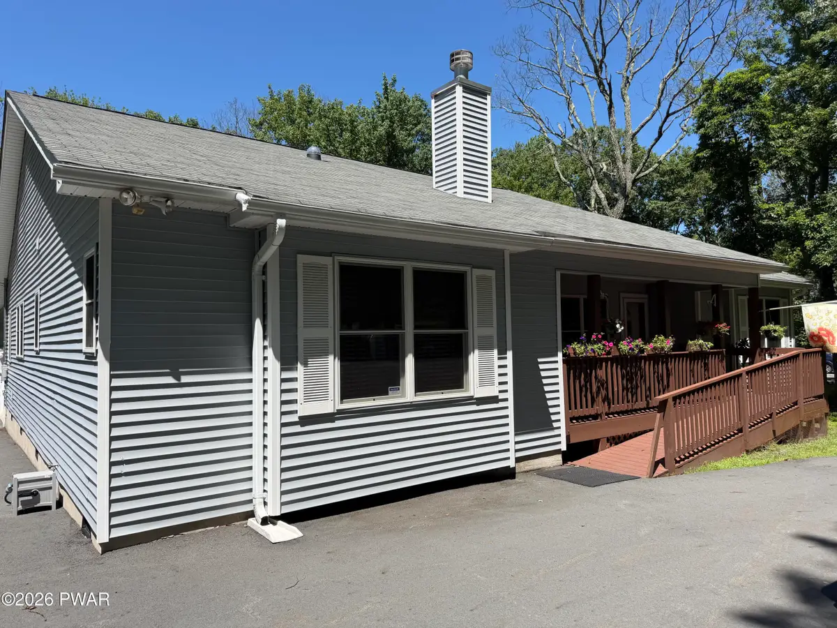 142 Pommel Drive, Lords Valley, PA 18428 - #1