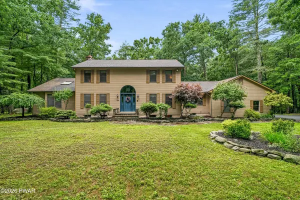 105 Stonehedge Lane, Milford, PA 18337