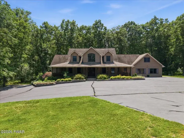 136 Hilltop Lane, Blooming Grove, PA 18428