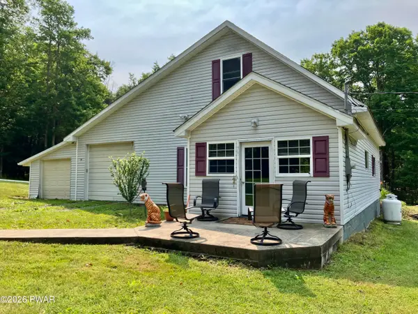 52 Bentler Road, Gouldsboro, PA 18424
