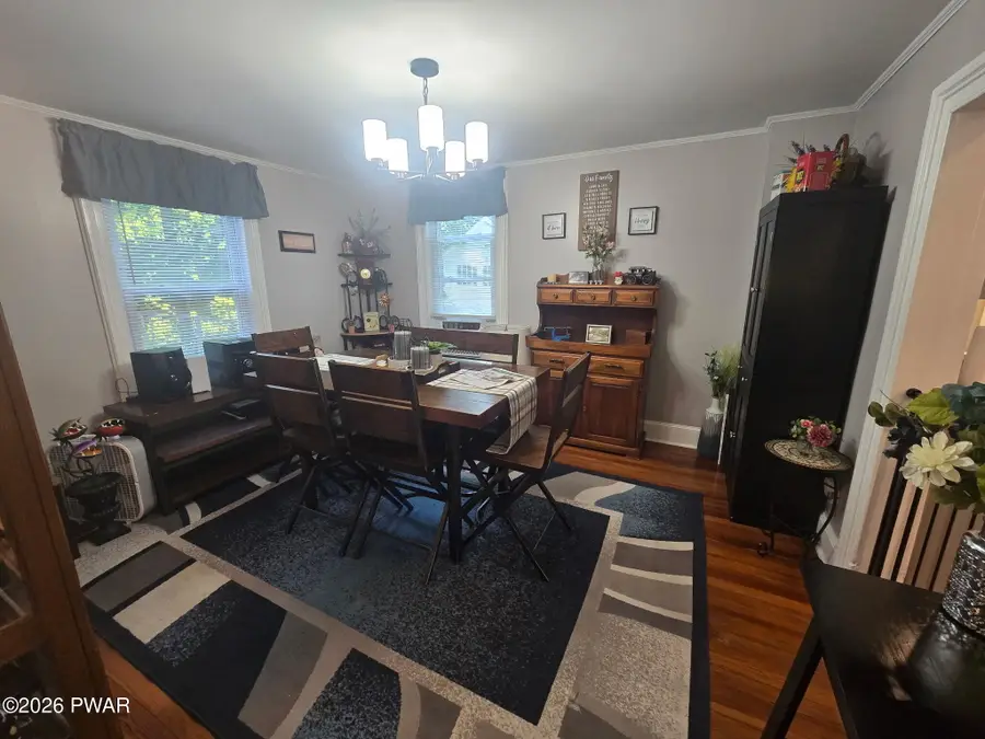 407 Avenue L, Matamoras, PA 18336 - #2