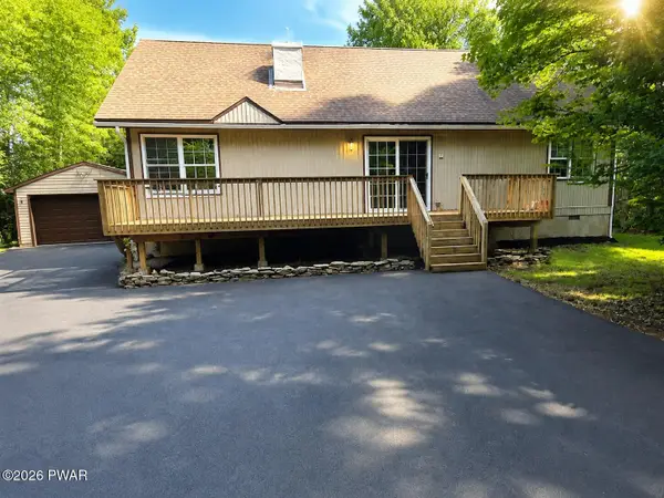 1005 Deerfield Drive, Newfoundland, PA 18445