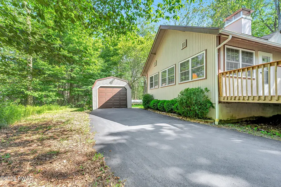 1005 Deerfield Drive, Newfoundland, PA 18445 - #3