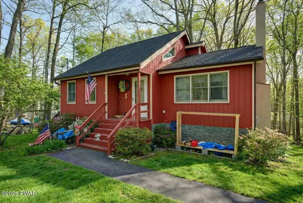 296 Chestnuthill Drive, Lake Ariel, PA 18436