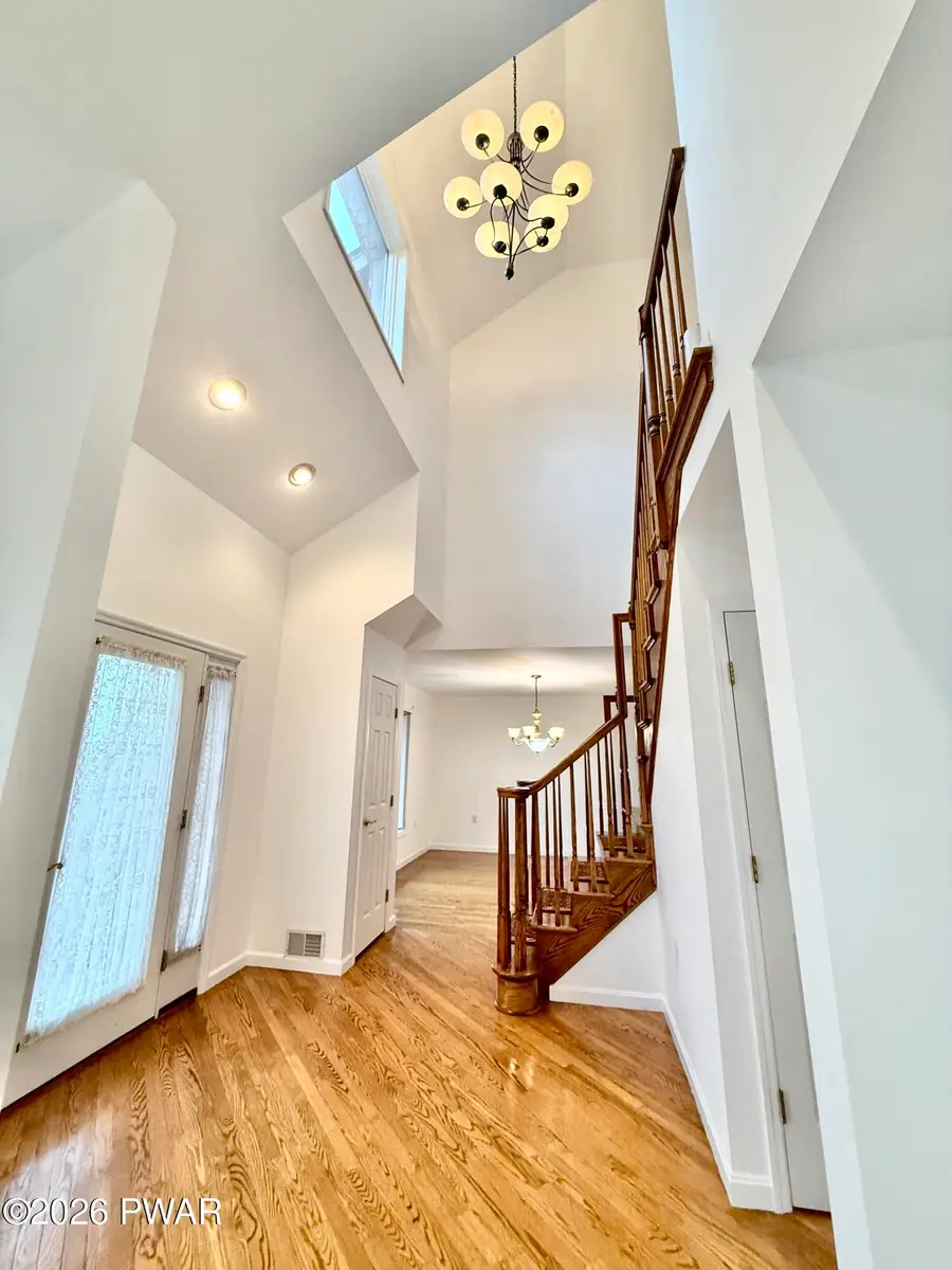 100 Rabbit Run, Clarks Summit, PA 18411 - #2