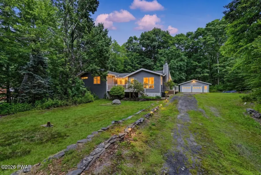 127 Lone Pine Bay, Hawley, PA 18428 - #2