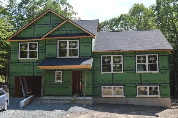 125 Gunstock Lane, Tafton, PA 18464