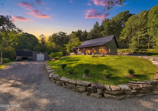 135 Creamery Road, Greentown, PA 18426