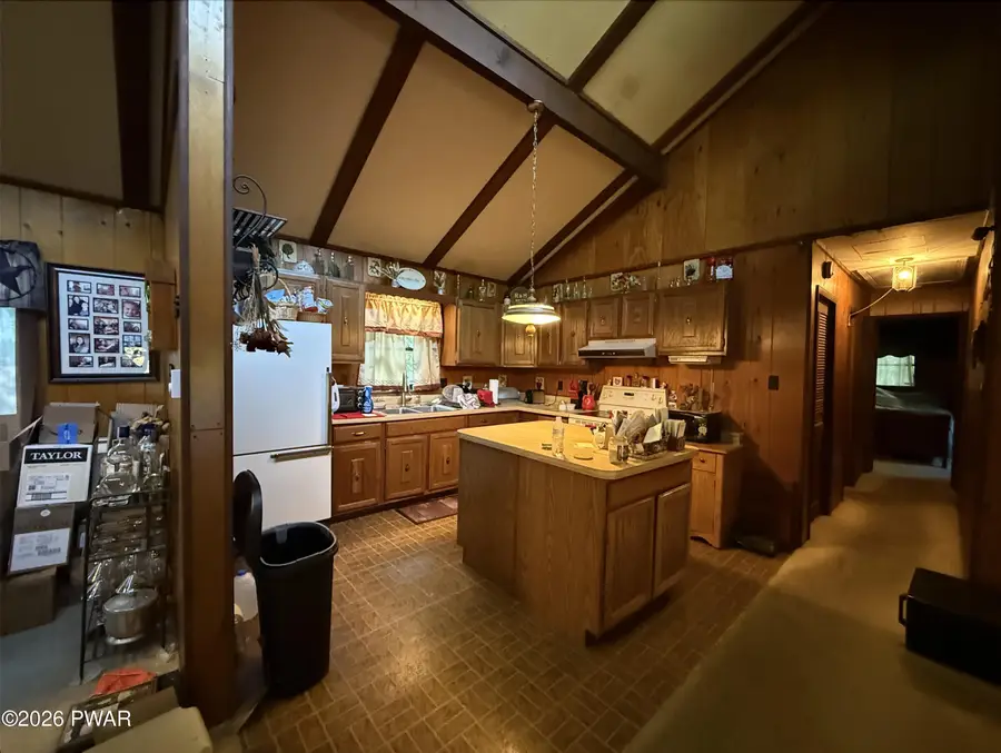 120 Hemlock Terrace S, Greentown, PA 18426 - #3