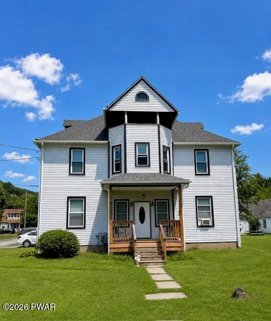 311 Avenue I, Matamoras, PA 18336