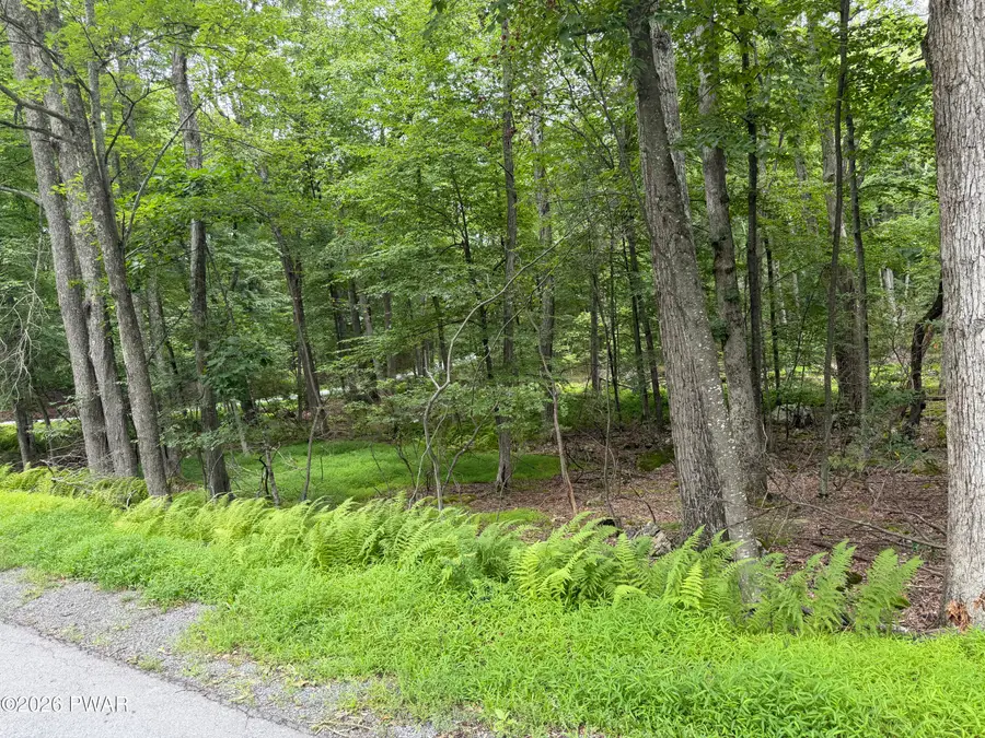 Lot Pinegrove Circle, Milford, PA 18337 - #2