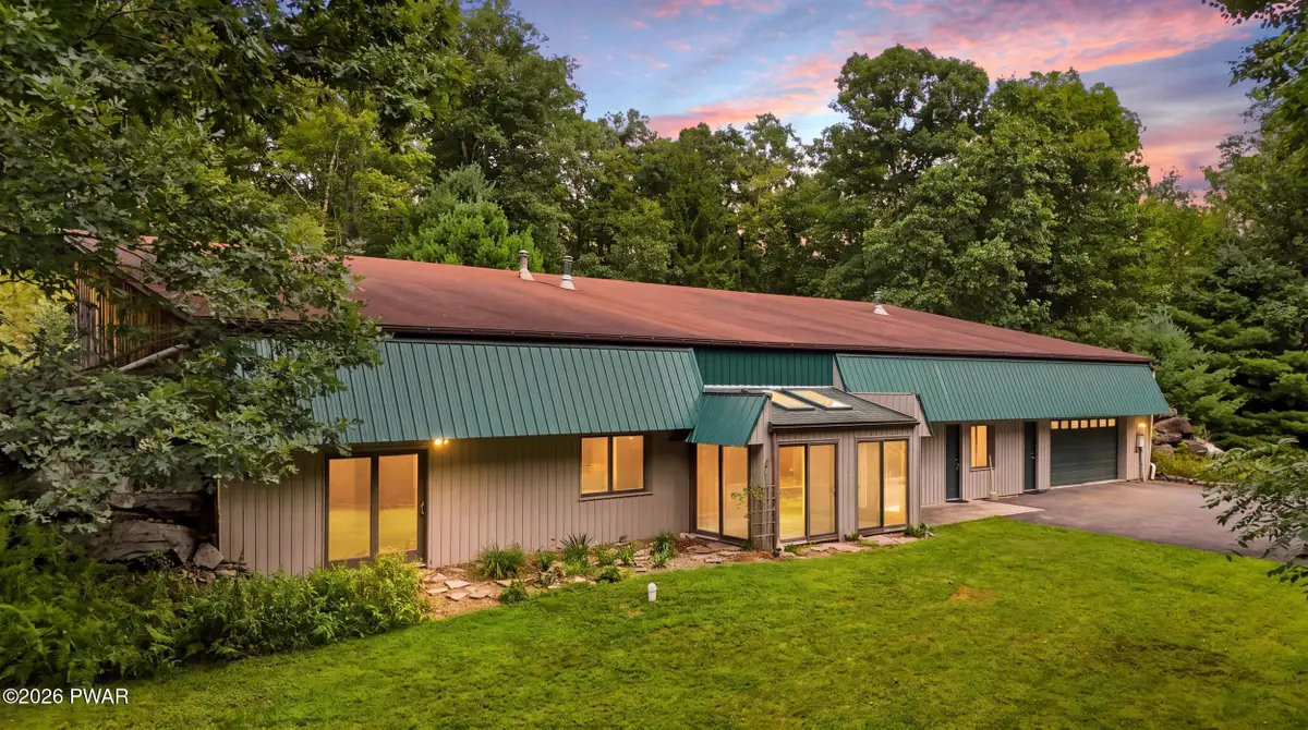 2600 Owego Turnpike, Hawley, PA 18428 - #1